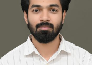 जिद्द आणि चिकाटीचे फळ; सिंदीचा अक्षय वाघमारे बनला ‘सीए’